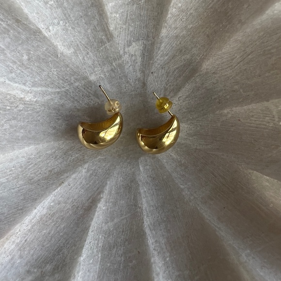 Jewelry - Gold Earrings